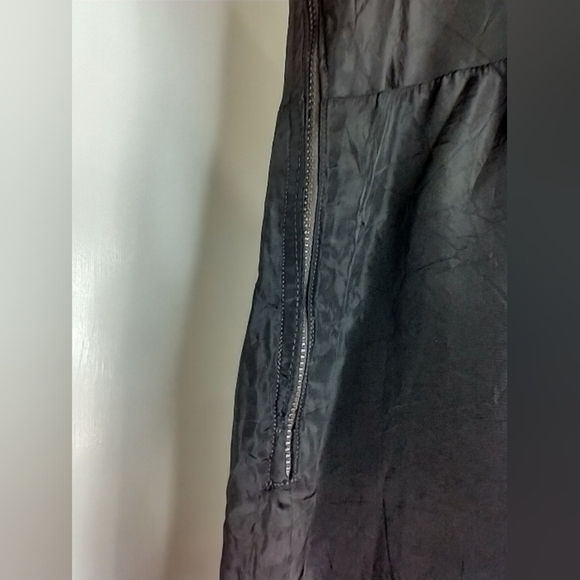 VINTAGE BLACK TAFFETA SLIP - Picture 4 of 5
